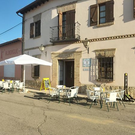Villalcázar de Sirga Don Camino Low Cost מראה חיצוני תמונה
