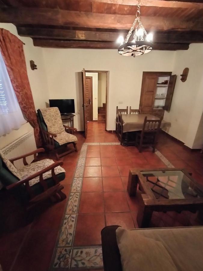 Villalcázar de Sirga Don Camino Low Cost מראה חיצוני תמונה